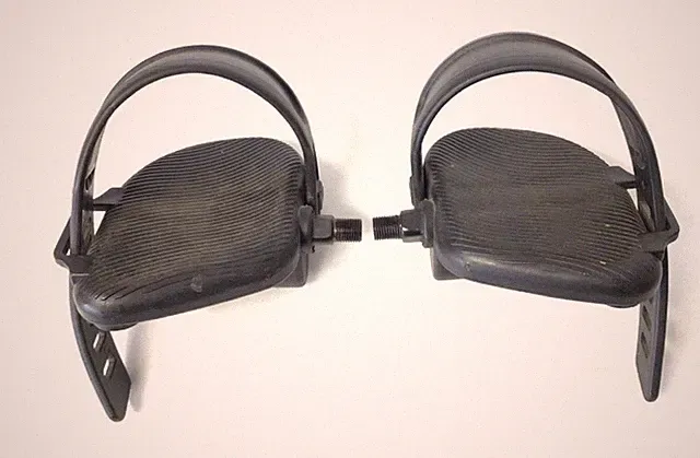 Life Gear Mini Recumbent Bike Foot Pedal Pair with Strap 1/2" LG-HIPSWS12In