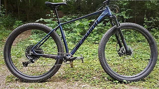 Used modified schwinn axum dp mountain bike 29in